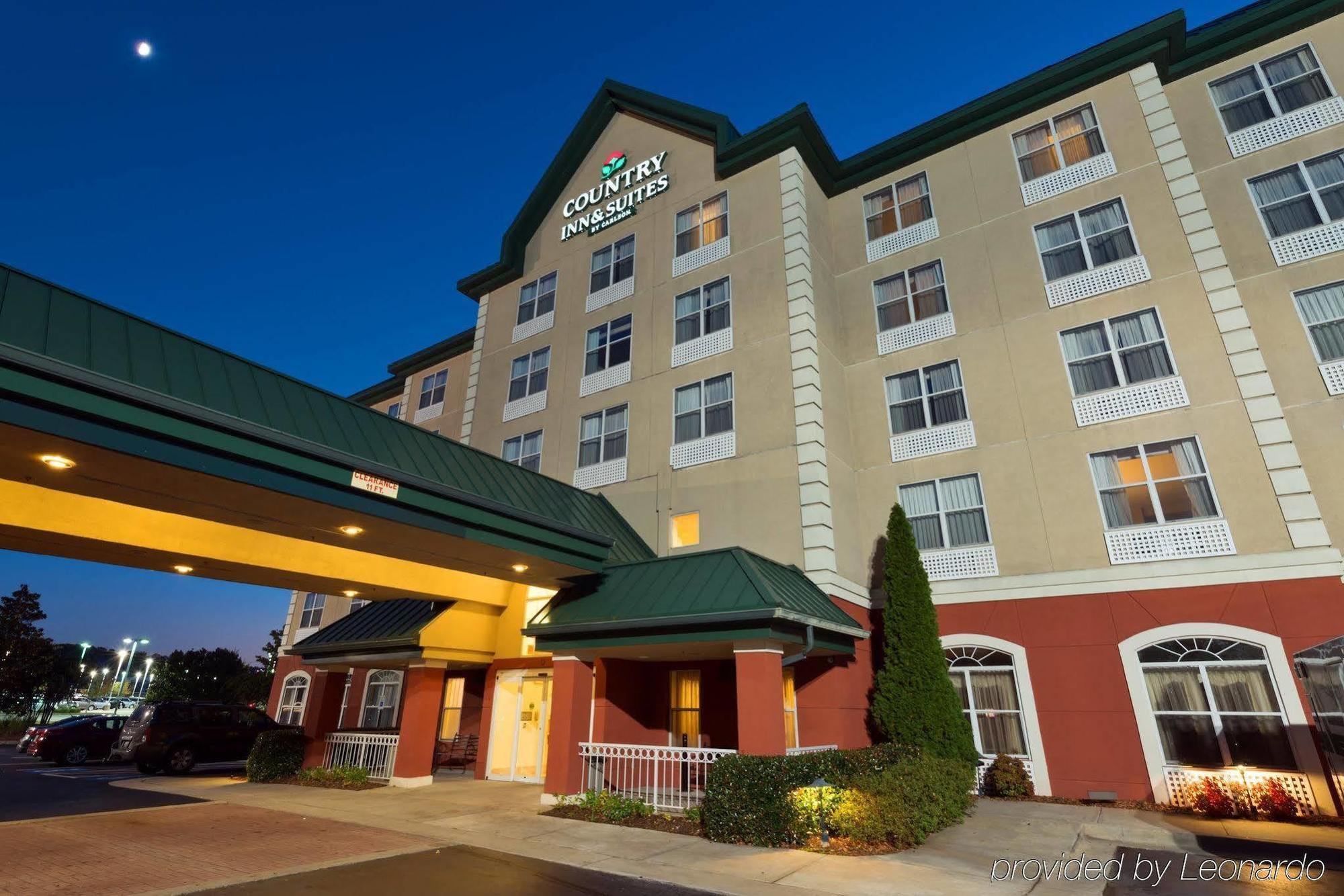 Comfort Inn & Suites Near Six Flags Lithia Springs Exterior photo